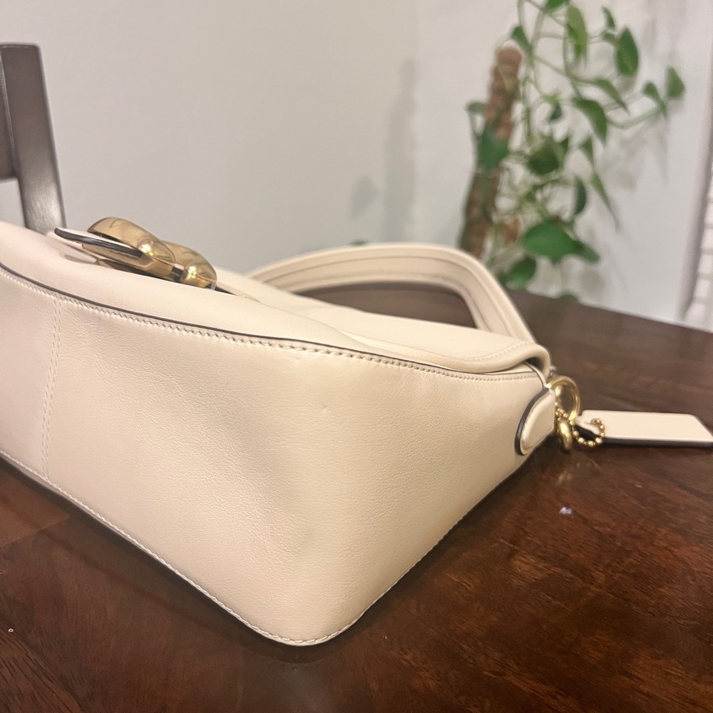 Cream Leather Shoulder Bag - Picture 6 of 14